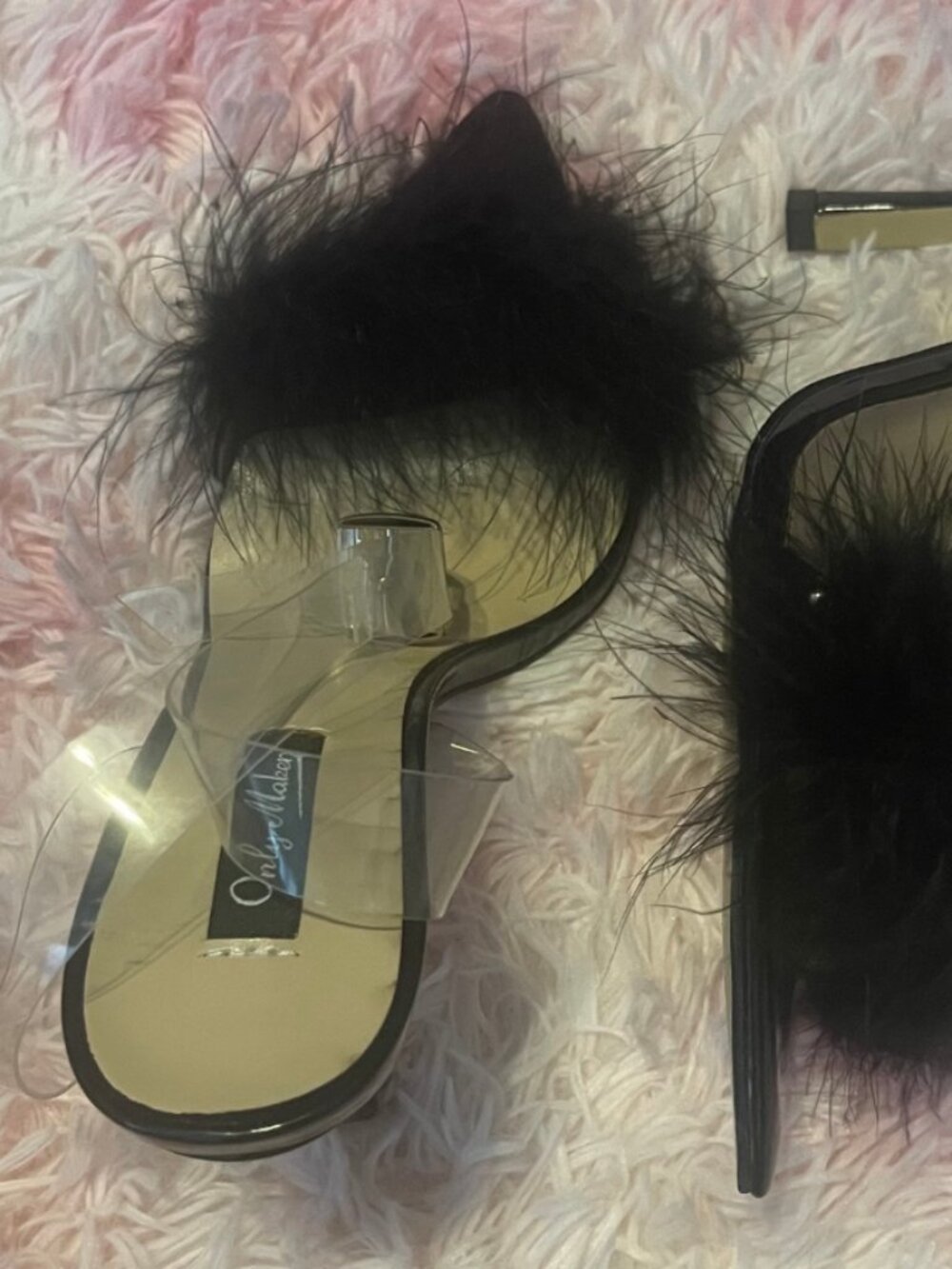 Only Maker Black Feather Clear Heels